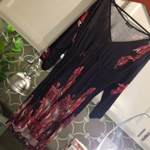 Black longsleeve Dress w/ vneck